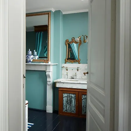 Maison D'artiste Bed & Breakfast