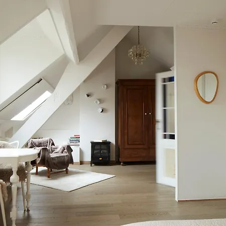 Bed & Breakfast Maison D'artiste Gent